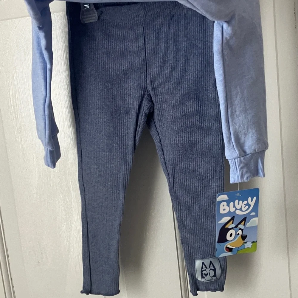 Bluey Cheers Sweatshirt and Pants Set NWT 2T